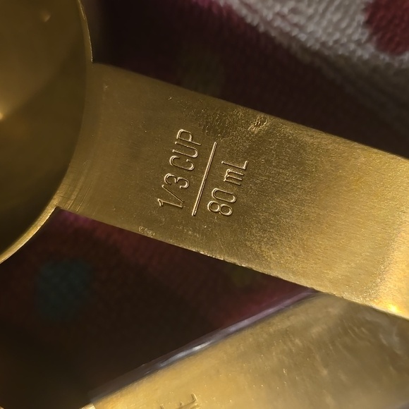 Williams Sonoma Three Gold Measuring Cups, Retail Price $49.95US - Picture 5 of 11